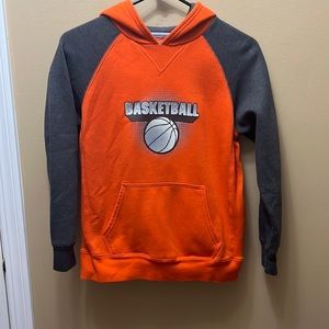 Basketball Sweatshirt Size Youth Medium 10-12